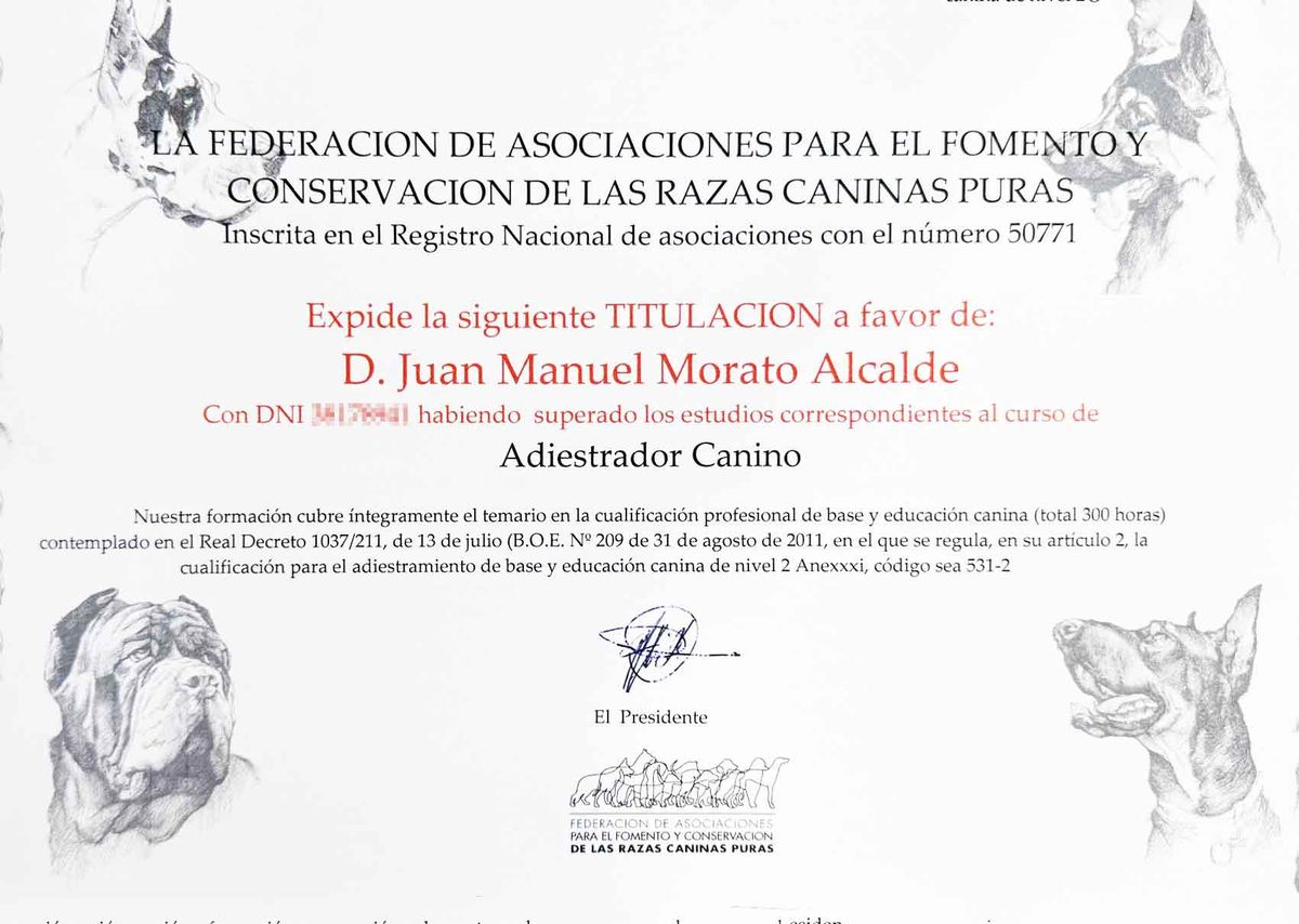 Título de Adiestrador Canino de la Federación para el Fomento y Conservación de las Razas Caninas Puras